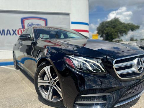 Used 2020 Mercedes-Benz E 350 Sedan w/ Parking Assistance Package image 19