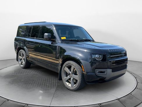 Used 2024 Land Rover Defender 130 Outbound AWD/4WD image 3