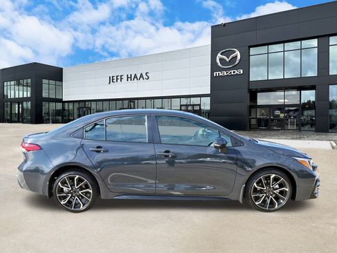 Used 2025 Toyota Corolla SE image 5