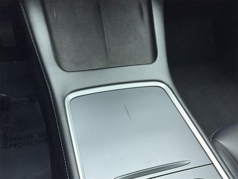 Used 2023 Tesla Model 3 Standard Range image 34