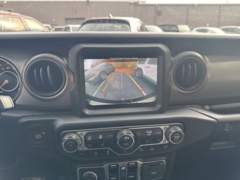 Certified 2021 Jeep Wrangler Unlimited Sport w/ Sun And Sound Package image 24