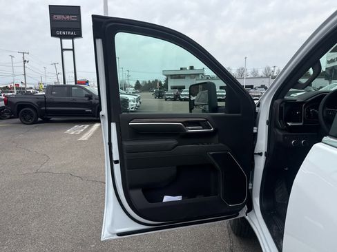 New 2026 GMC Sierra 2500 SLE image 12