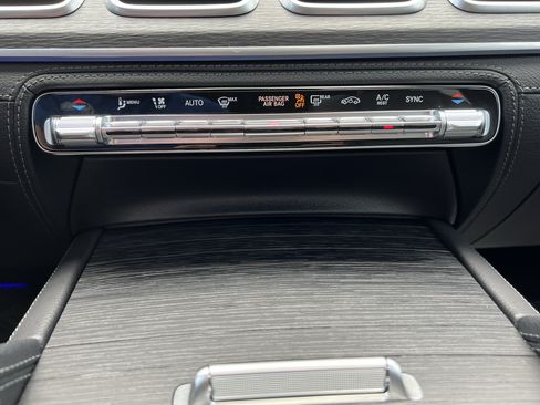 Certified 2024 Mercedes-Benz GLS 450 4MATIC w/ AMG Line Exterior image 29