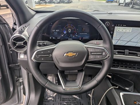 Certified 2026 Chevrolet Equinox LT w/ Convenience Package II AWD/4WD image 32