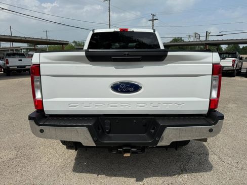 Used 2019 Ford F250 XLT w/ XLT Value Package AWD/4WD image 6