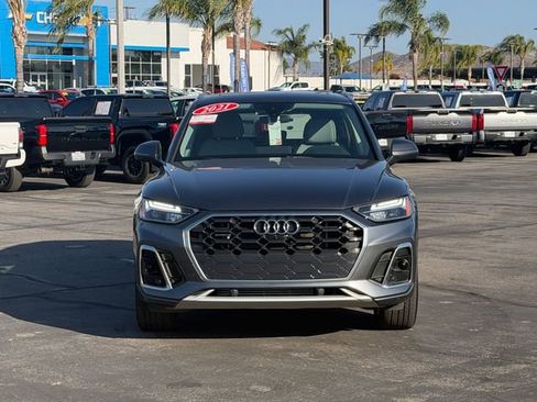 Used 2021 Audi Q5 e Premium Plus w/ Premium Plus Package AWD/4WD image 2