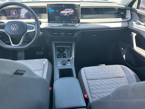 Used 2026 Volkswagen Tiguan S FWD image 19
