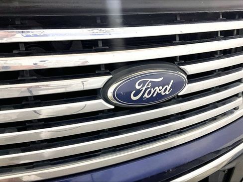 Used 2011 Ford F150 XLT w/ XLT Chrome Pkg image 19