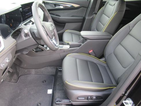 New 2025 Chevrolet TrailBlazer ACTIV w/ Convenience Package image 16