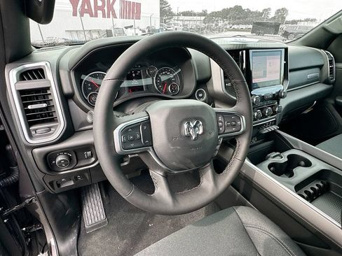 New 2026 RAM 1500 Big Horn AWD/4WD image 15