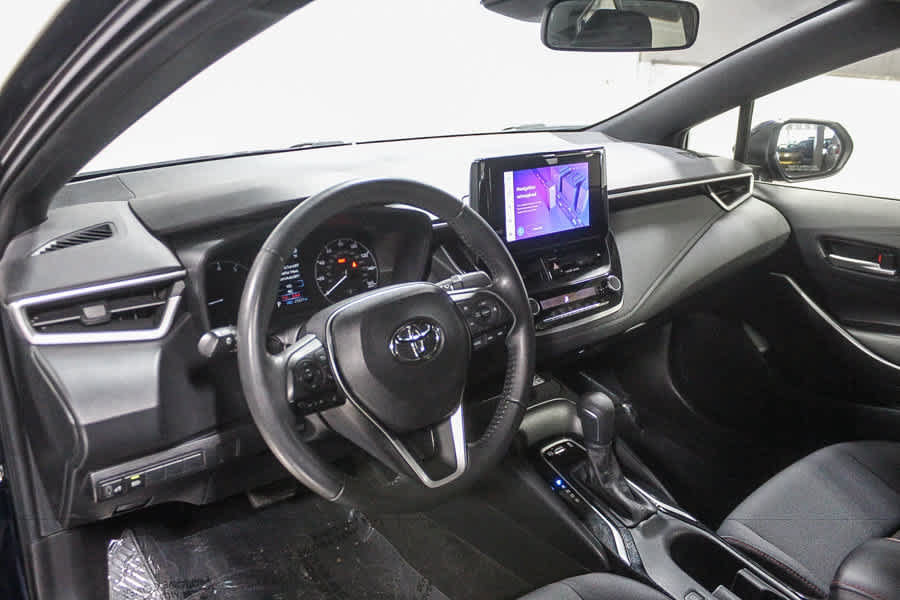 Used 2024 Toyota Corolla SE w/ SE Premium Package FWD image 19