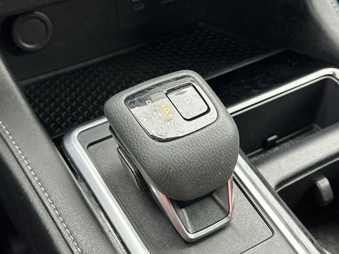 Used 2024 Nissan Pathfinder SV AWD/4WD image 22