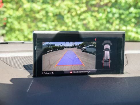 Used 2018 Audi Q7 2.0T Premium AWD/4WD image 23