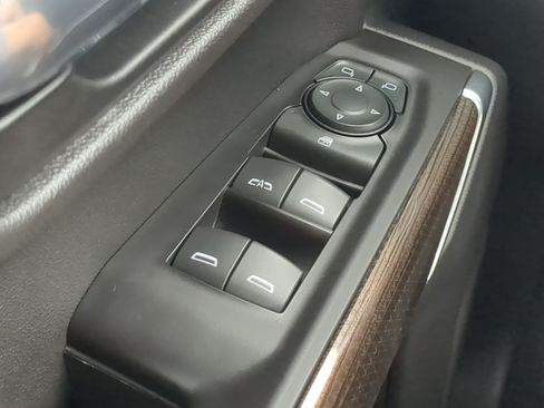 Used 2019 Chevrolet Silverado 1500 LT w/ All-Star Edition RWD image 21