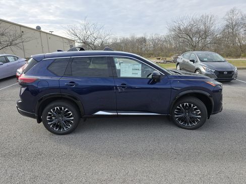 New 2026 Nissan Rogue Platinum w/ Platinum Premium Package image 17