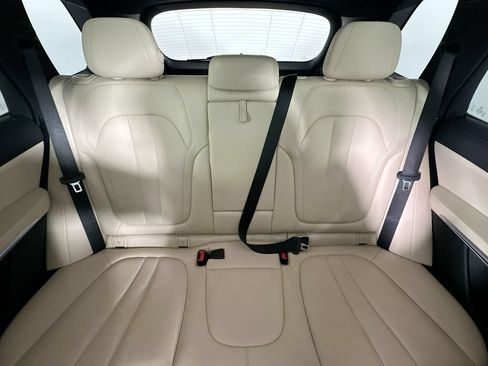 Used 2022 BMW X5 sDrive40i w/ Premium Package RWD image 13