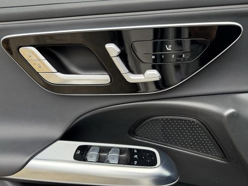 Used 2025 Mercedes-Benz E 350 E 350 image 25