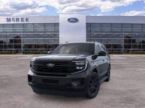 New 2026 Ford Expedition Platinum w/ Stealth Appearance Package AWD/4WD image 2