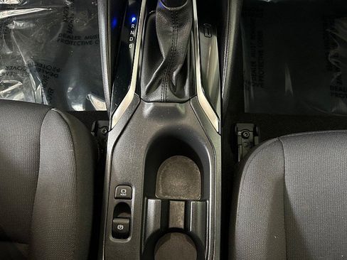 Used 2024 Toyota Corolla LE image 24