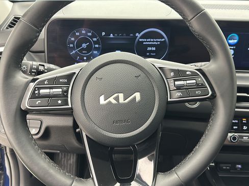 Used 2024 Kia Seltos EX AWD/4WD image 17