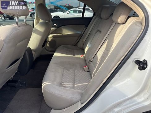 Used 2010 Ford Fusion SE image 27