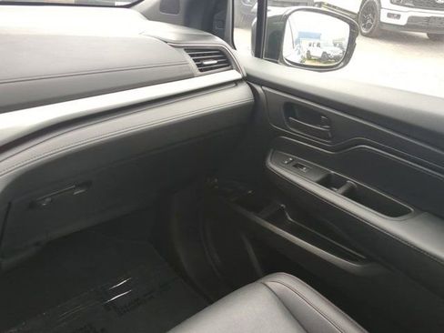 Used 2025 Honda Odyssey Sport-L image 16
