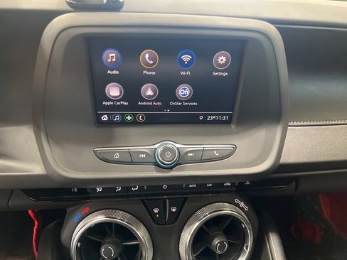 Used 2020 Chevrolet Camaro LT image 9