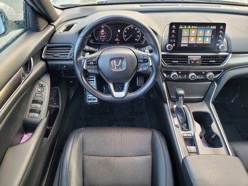 Used 2018 Honda Accord Sport image 11