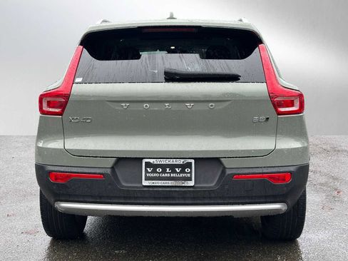 Certified 2023 Volvo XC40 B5 Plus w/ Protection Package Premier image 4