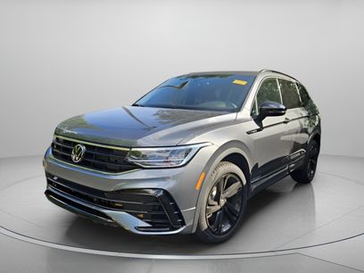 Used 2023 Volkswagen Tiguan SE R-Line