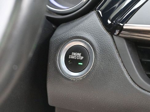 Used 2019 Buick Envision Essence FWD image 23
