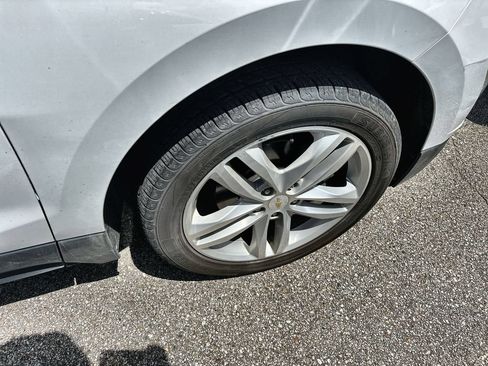 Certified 2020 Chevrolet Equinox Premier FWD image 11