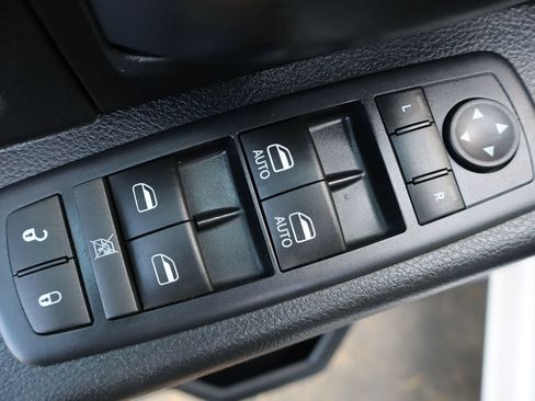 Used 2016 RAM 1500 Tradesman w/ Popular Equipment Group AWD/4WD image 27