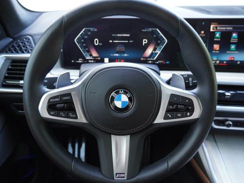 Certified 2024 BMW X7 xDrive40i w/ M Sport Package AWD/4WD image 18