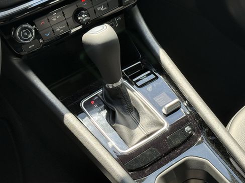 New 2026 Jeep Compass Latitude image 15