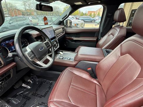 Used 2024 Ford Expedition Max Limited image 9