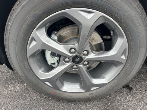 New 2026 Ford Escape ST-Line w/ Cold Weather Package image 9