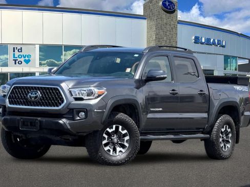 Used 2019 Toyota Tacoma TRD Off-Road w/ Technology Package AWD/4WD image 1