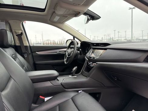 Used 2018 Cadillac XT5 Luxury w/ LPO, Sport Package image 33