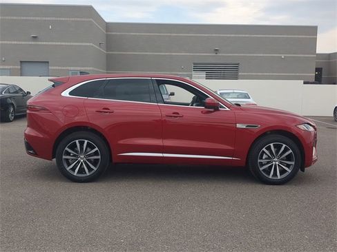 New 2025 Jaguar F-PACE R-Dynamic S image 18