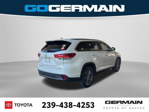 Used 2019 Toyota Highlander XLE FWD image 10