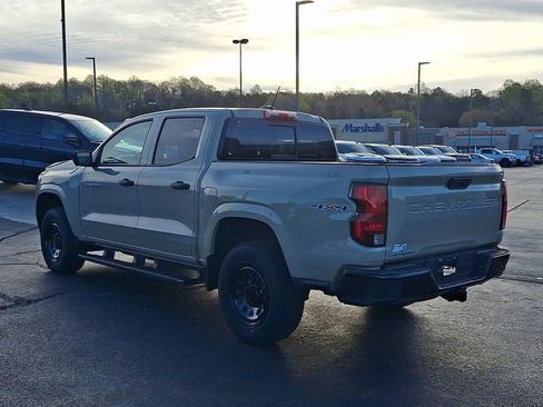 Used 2024 Chevrolet Colorado W/T w/ Technology Package image 4