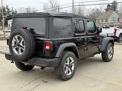 Used 2021 Jeep Wrangler Unlimited Sport image 6