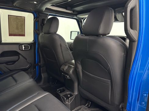 Used 2026 Jeep Wrangler Unlimited Sport AWD/4WD image 19