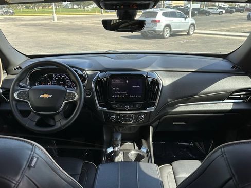 Used 2023 Chevrolet Traverse Premier AWD/4WD image 27