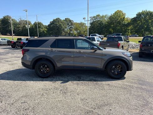 New 2027 Ford Explorer Tremor w/ Tremor Convenience Package AWD/4WD image 2