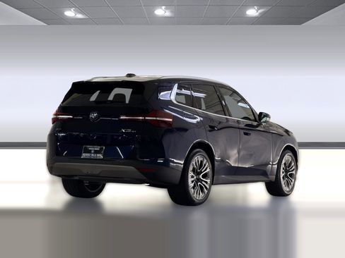 Used 2025 BMW X3 xDrive30i w/ Convenience Package image 8