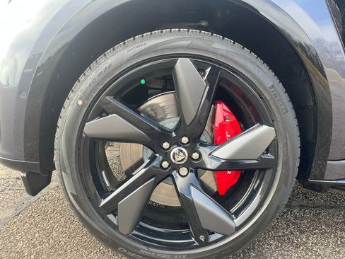 New 2026 Jaguar F-PACE SVR image 21