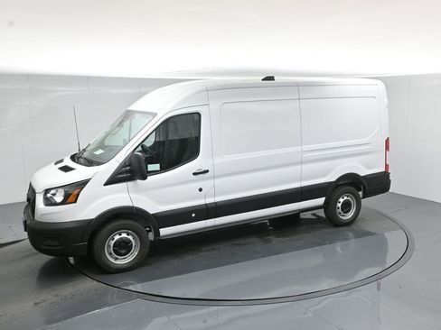 New 2026 Ford Transit 250 148 Medium Roof RWD image 39