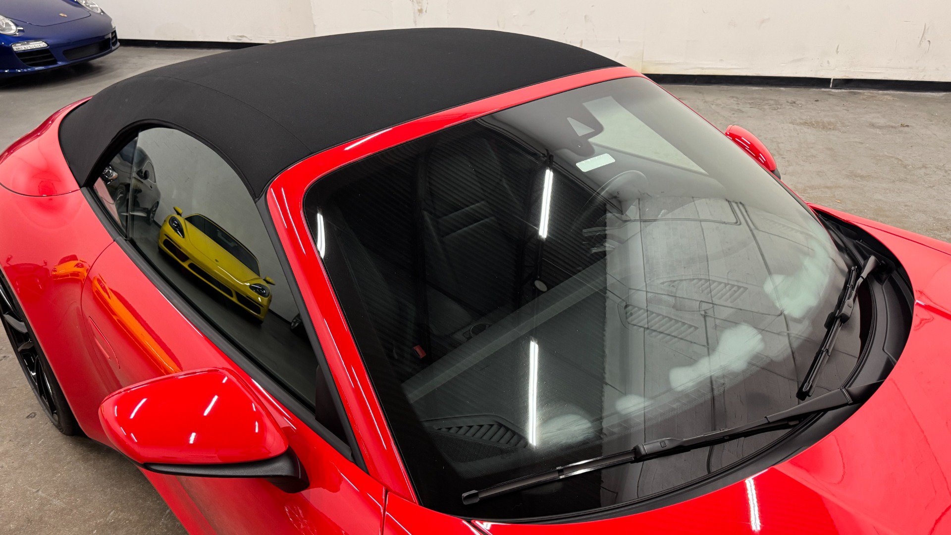 Used 2022 Porsche 911 Carrera RWD image 10